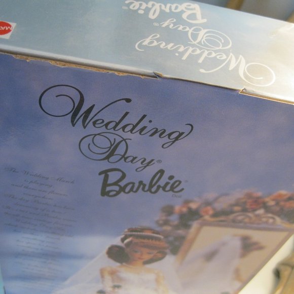 Wedding Day Barbie - Dated 1996 -  Red Head Barbie. - Picture 8 of 10